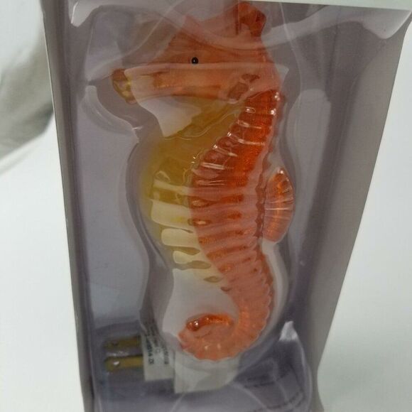 Midwest Seasons Lights in the Night Orange Seahorse Nightlight New - Picture 2 of 4